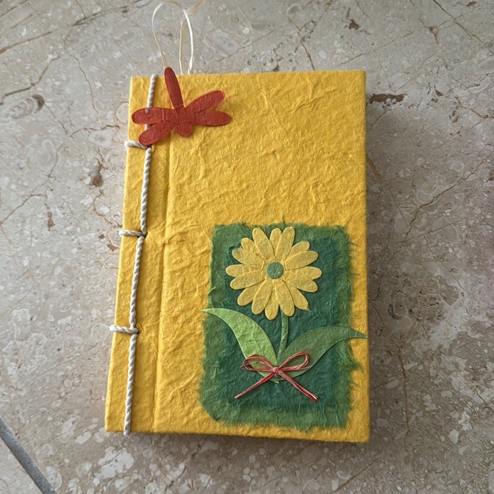Set of 2 Beautiful Vintage Textured Handmade Journals / Notebooks - Picture 7 of 11